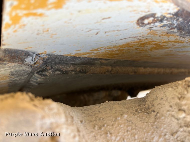 image for item EE7824 2011 John Deere 328D skid steer loader