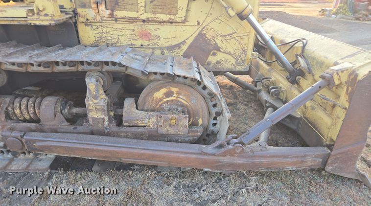 image for item EE7833 1978 Caterpillar  D6D dozer