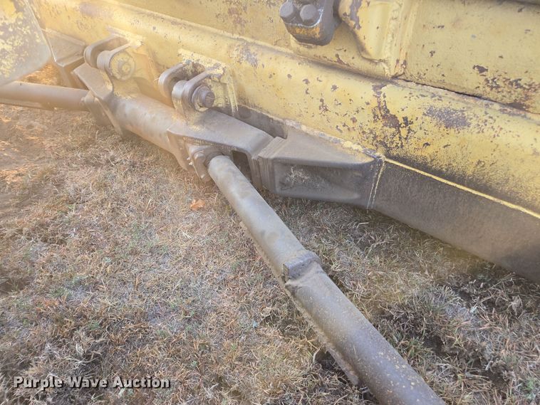 image for item EE7833 1978 Caterpillar  D6D dozer