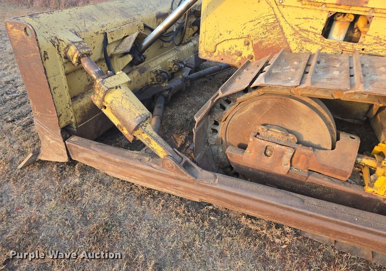 image for item EE7833 1978 Caterpillar  D6D dozer