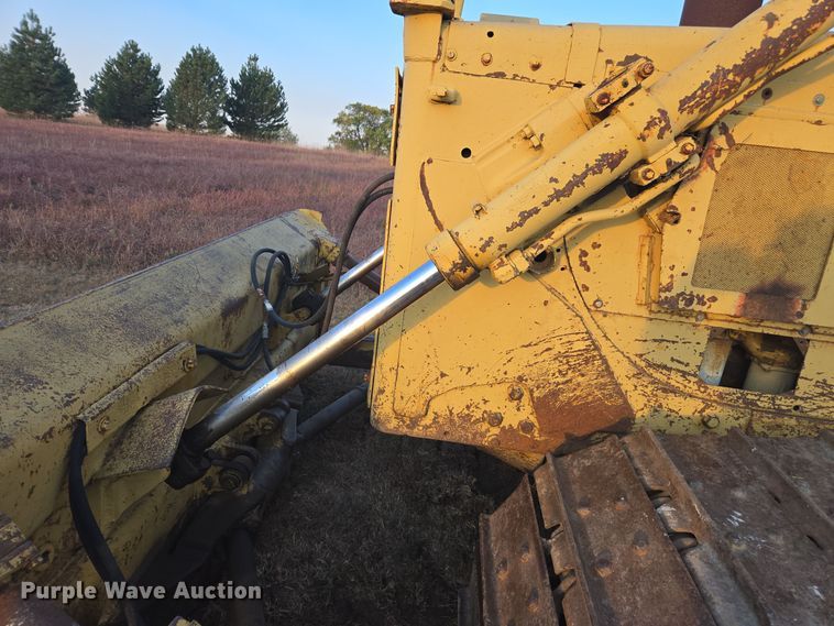 image for item EE7833 1978 Caterpillar  D6D dozer