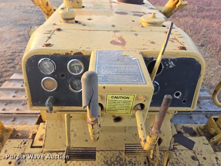 image for item EE7833 1978 Caterpillar  D6D dozer
