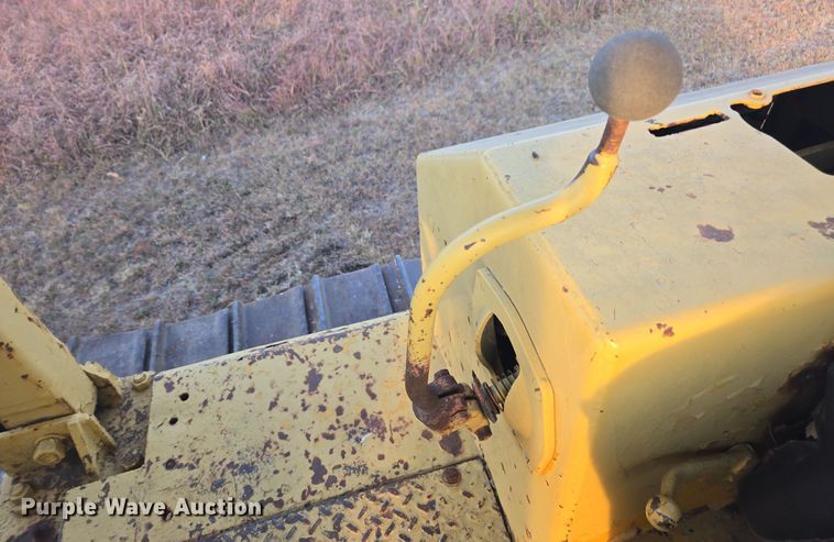 image for item EE7833 1978 Caterpillar  D6D dozer