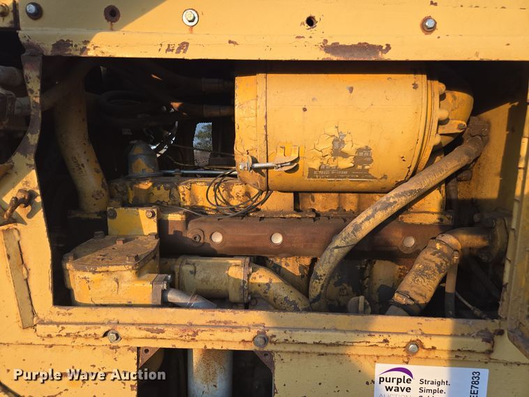 image for item EE7833 1978 Caterpillar  D6D dozer