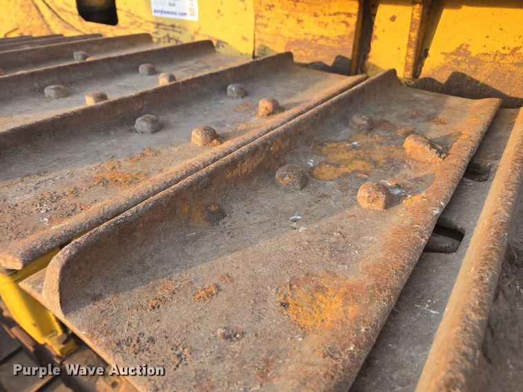 image for item EE7833 1978 Caterpillar  D6D dozer