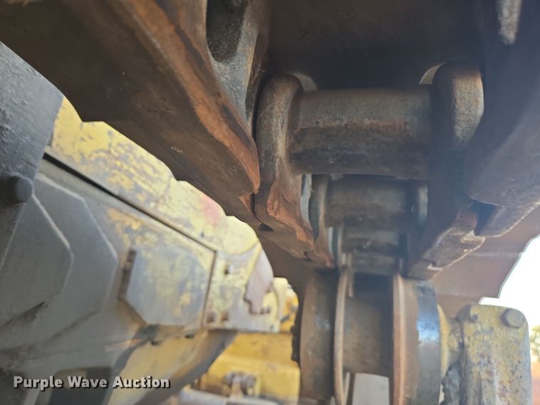 image for item EE7833 1978 Caterpillar  D6D dozer