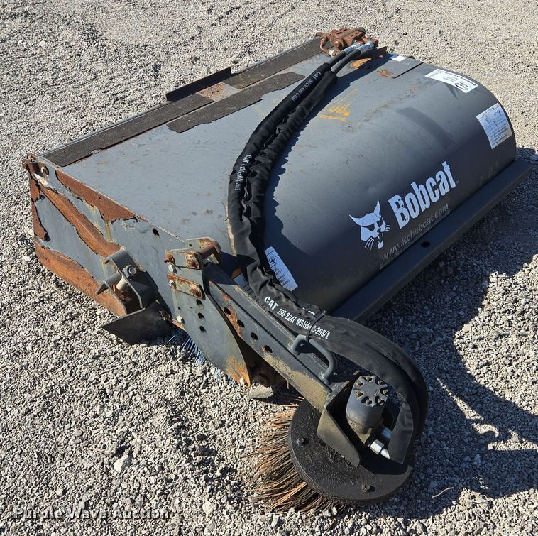 image for item EE8564 2007 Bobcat  skid steer sweeper