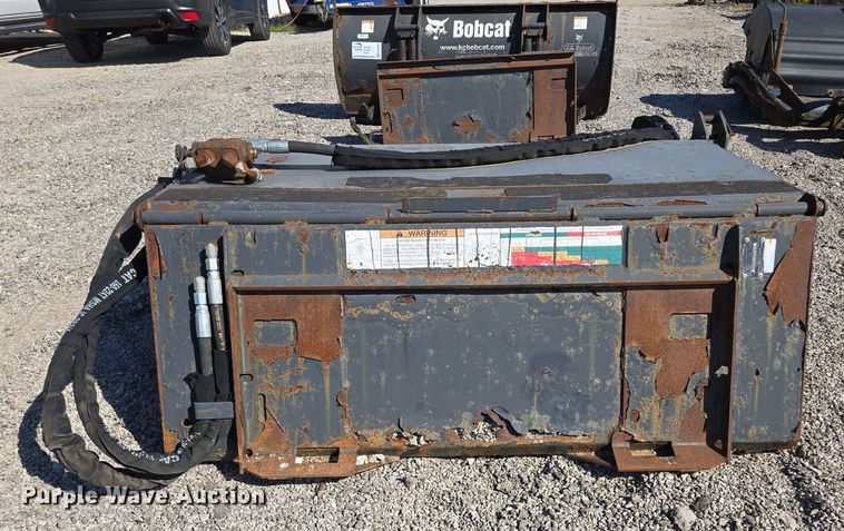 image for item EE8564 2007 Bobcat  skid steer sweeper