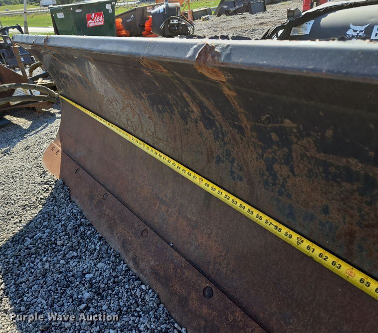 image for item EE8565 2007 Bobcat  skid steer snow pusher