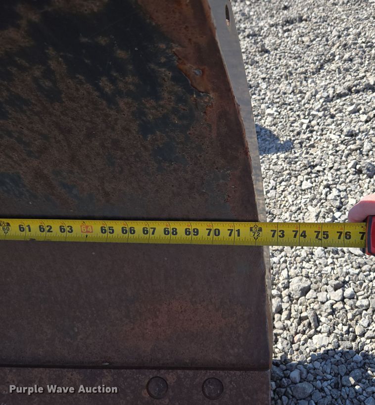 image for item EE8565 2007 Bobcat  skid steer snow pusher