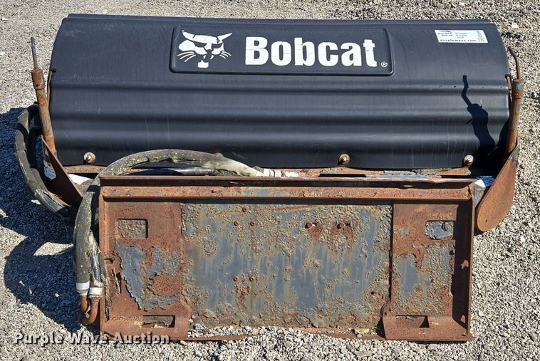image for item EE8566 2007 Bobcat  skid steer broom