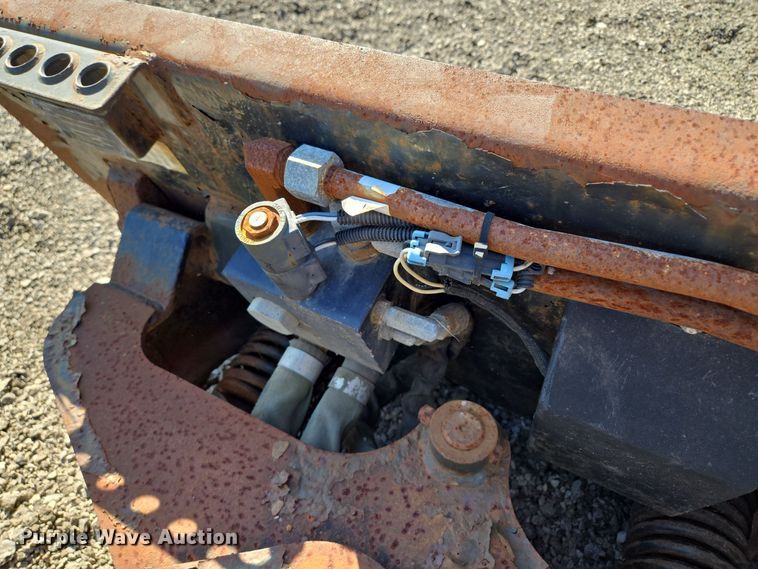 image for item EE8566 2007 Bobcat  skid steer broom