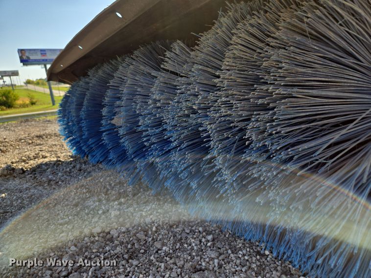 image for item EE8566 2007 Bobcat  skid steer broom