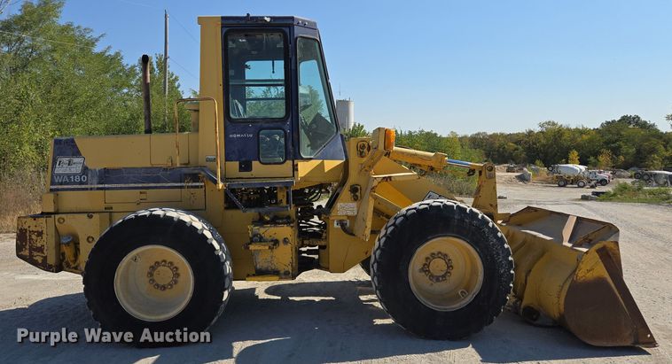 image for item EE8588 1995 Komatsu  WA180-1 wheel loader