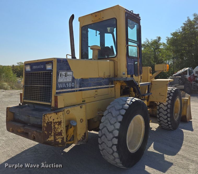 image for item EE8588 1995 Komatsu  WA180-1 wheel loader