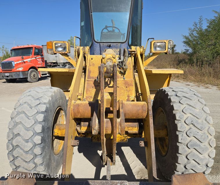 image for item EE8588 1995 Komatsu  WA180-1 wheel loader