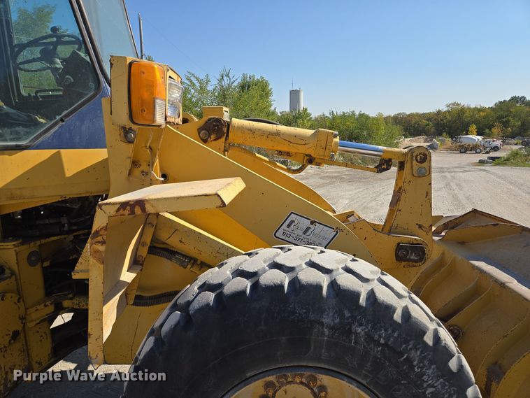 image for item EE8588 1995 Komatsu  WA180-1 wheel loader