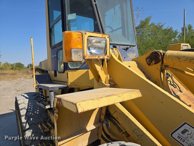 image for item EE8588 1995 Komatsu  WA180-1 wheel loader