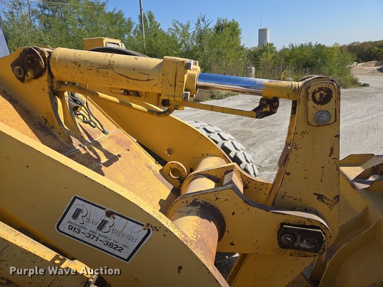 image for item EE8588 1995 Komatsu  WA180-1 wheel loader