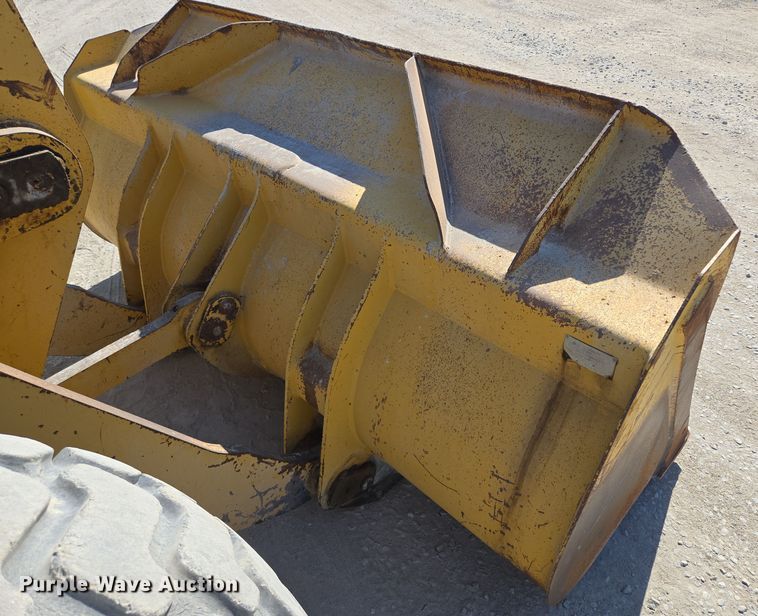 image for item EE8588 1995 Komatsu  WA180-1 wheel loader