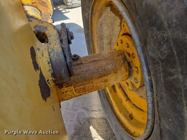 image for item EE8588 1995 Komatsu  WA180-1 wheel loader