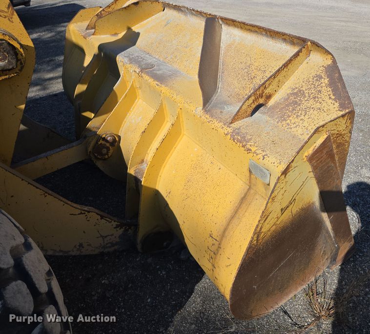 image for item EE8588 1995 Komatsu  WA180-1 wheel loader