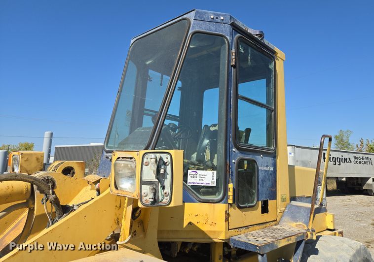 image for item EE8588 1995 Komatsu  WA180-1 wheel loader