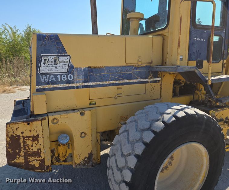 image for item EE8588 1995 Komatsu  WA180-1 wheel loader