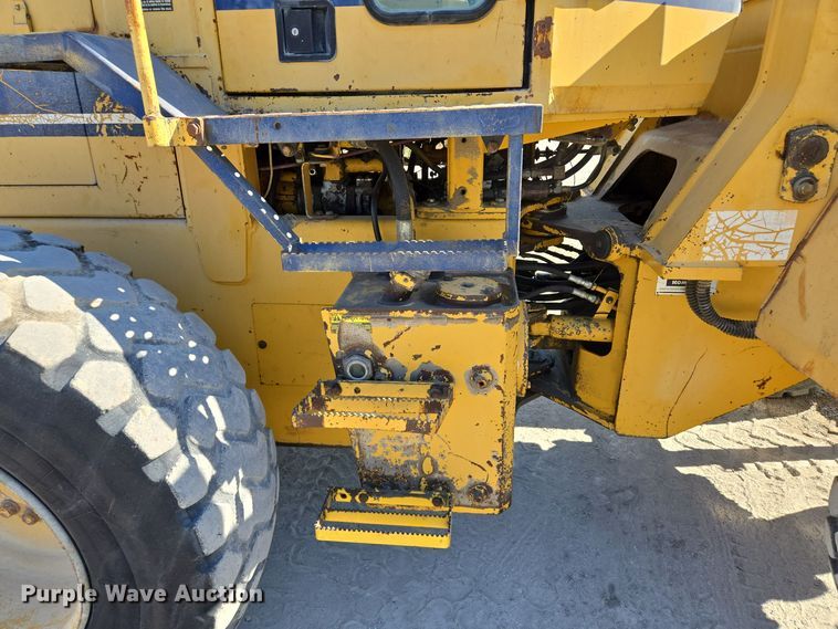 image for item EE8588 1995 Komatsu  WA180-1 wheel loader