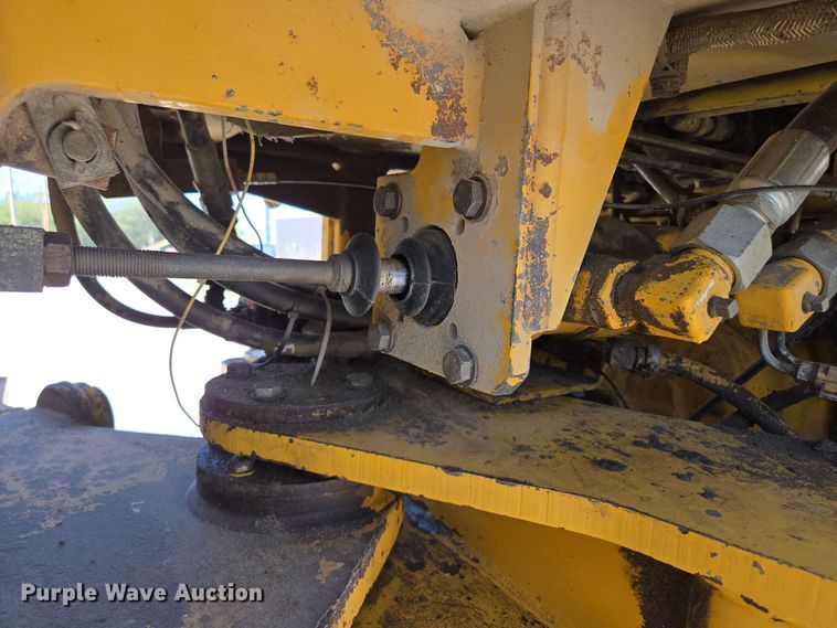 image for item EE8588 1995 Komatsu  WA180-1 wheel loader