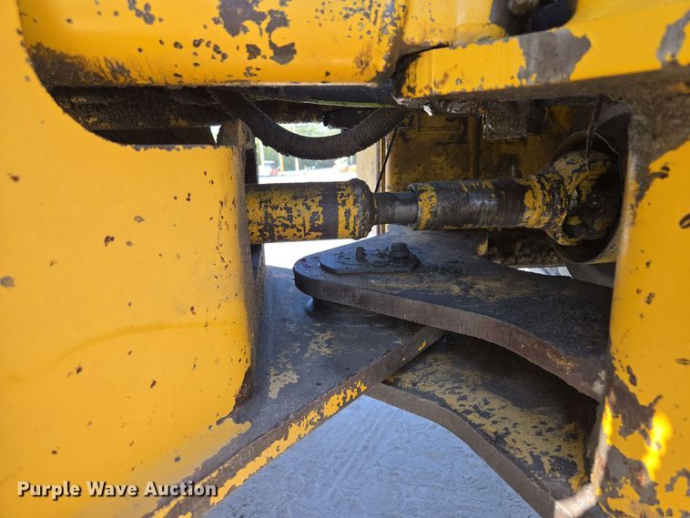 image for item EE8588 1995 Komatsu  WA180-1 wheel loader
