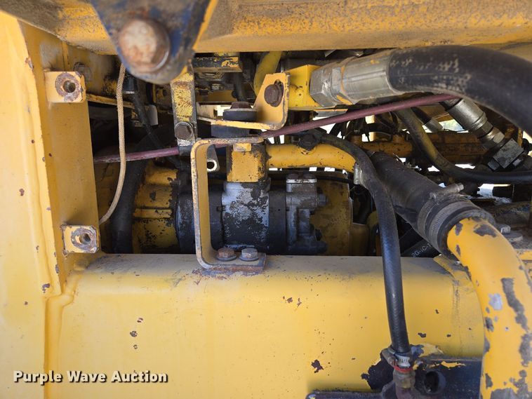 image for item EE8588 1995 Komatsu  WA180-1 wheel loader