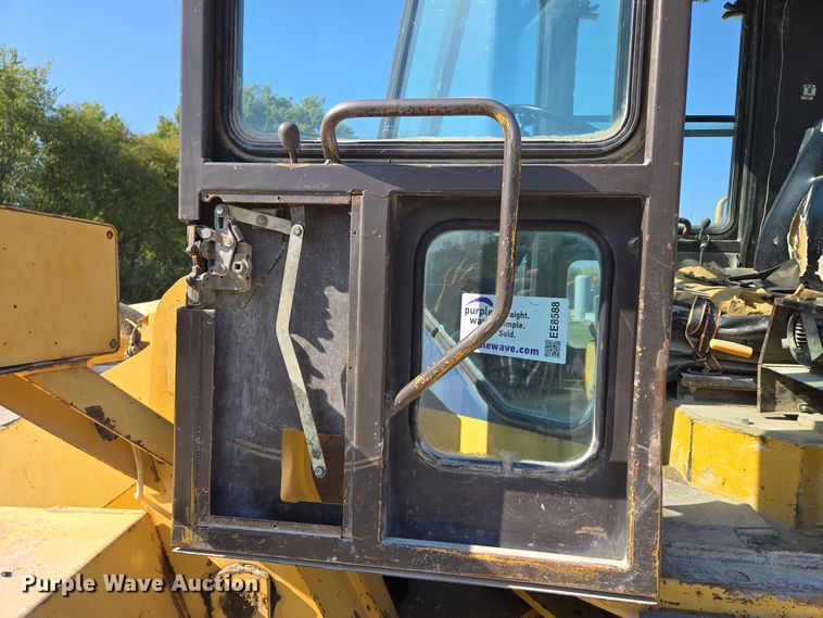 image for item EE8588 1995 Komatsu  WA180-1 wheel loader