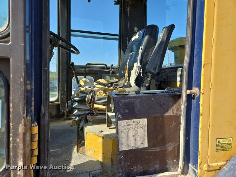 image for item EE8588 1995 Komatsu  WA180-1 wheel loader