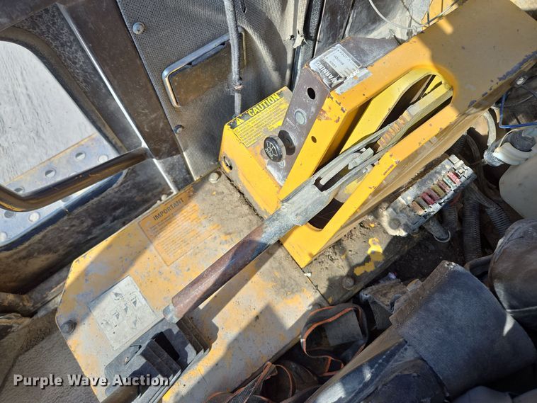 image for item EE8588 1995 Komatsu  WA180-1 wheel loader