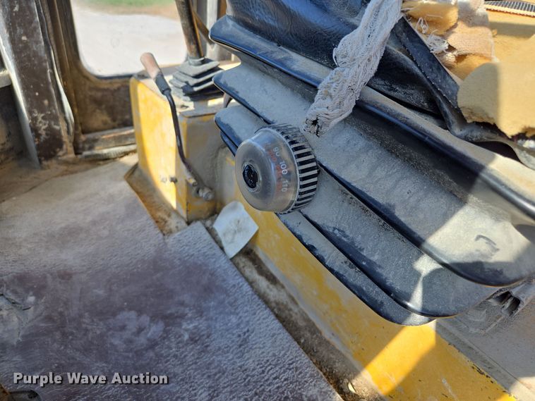image for item EE8588 1995 Komatsu  WA180-1 wheel loader