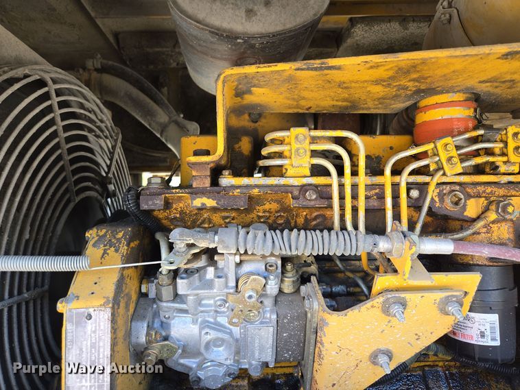 image for item EE8588 1995 Komatsu  WA180-1 wheel loader