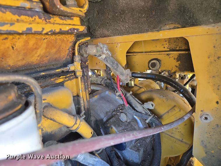 image for item EE8588 1995 Komatsu  WA180-1 wheel loader