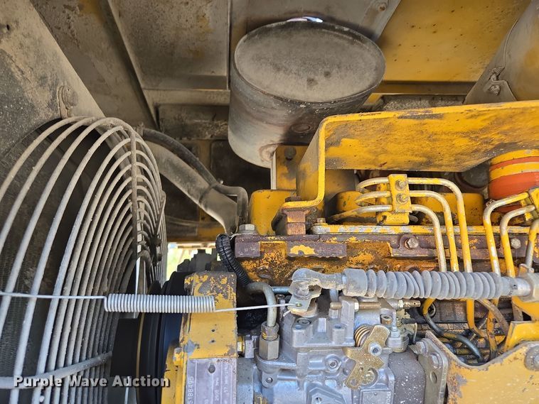 image for item EE8588 1995 Komatsu  WA180-1 wheel loader