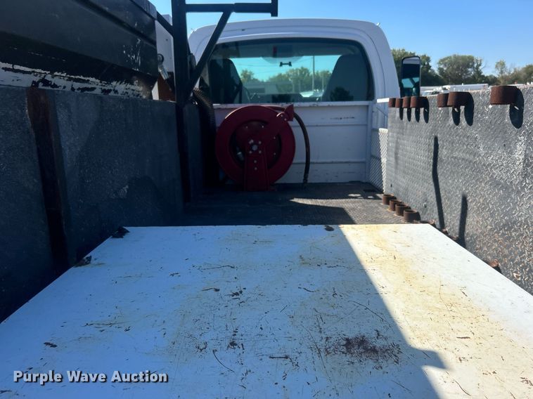 image for item EG1107 2008 GMC C5500 utility / service truck