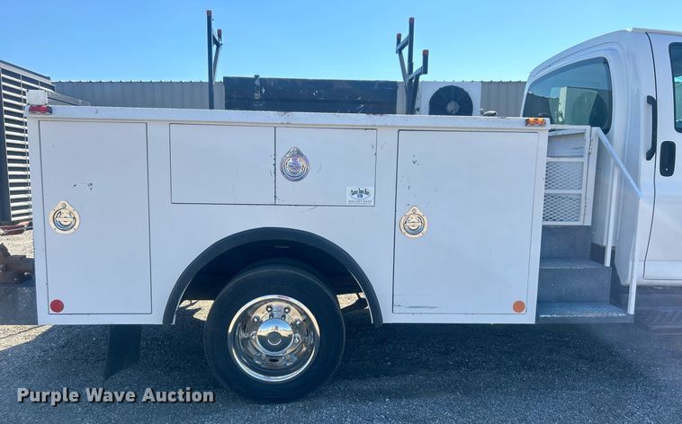 image for item EG1107 2008 GMC C5500 utility / service truck