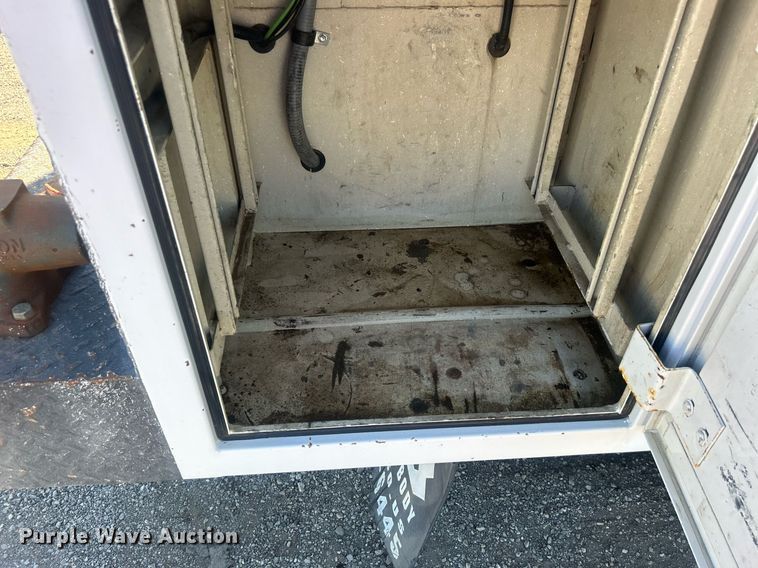 image for item EG1107 2008 GMC C5500 utility / service truck