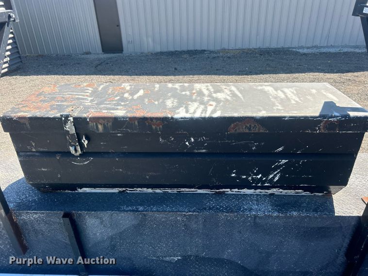 image for item EG1107 2008 GMC C5500 utility / service truck