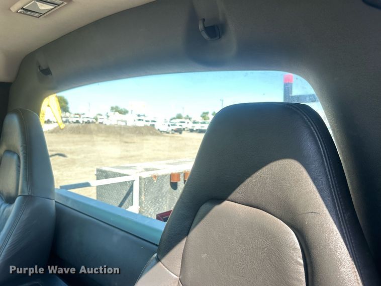 image for item EG1107 2008 GMC C5500 utility / service truck