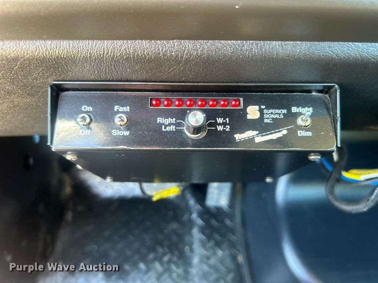 image for item EG1107 2008 GMC C5500 utility / service truck