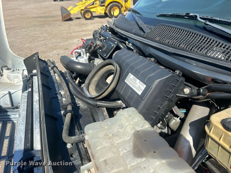 image for item EG1107 2008 GMC C5500 utility / service truck