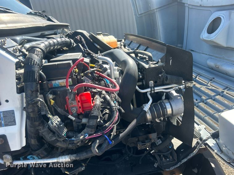 image for item EG1107 2008 GMC C5500 utility / service truck