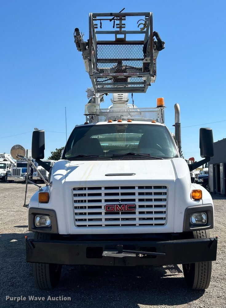 image for item EG1115 2009 GMC C8500 bucket truck