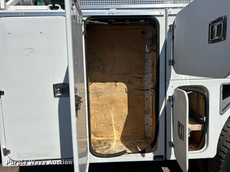 image for item EG1115 2009 GMC C8500 bucket truck