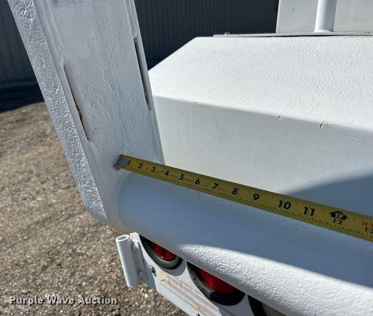 image for item EG1115 2009 GMC C8500 bucket truck